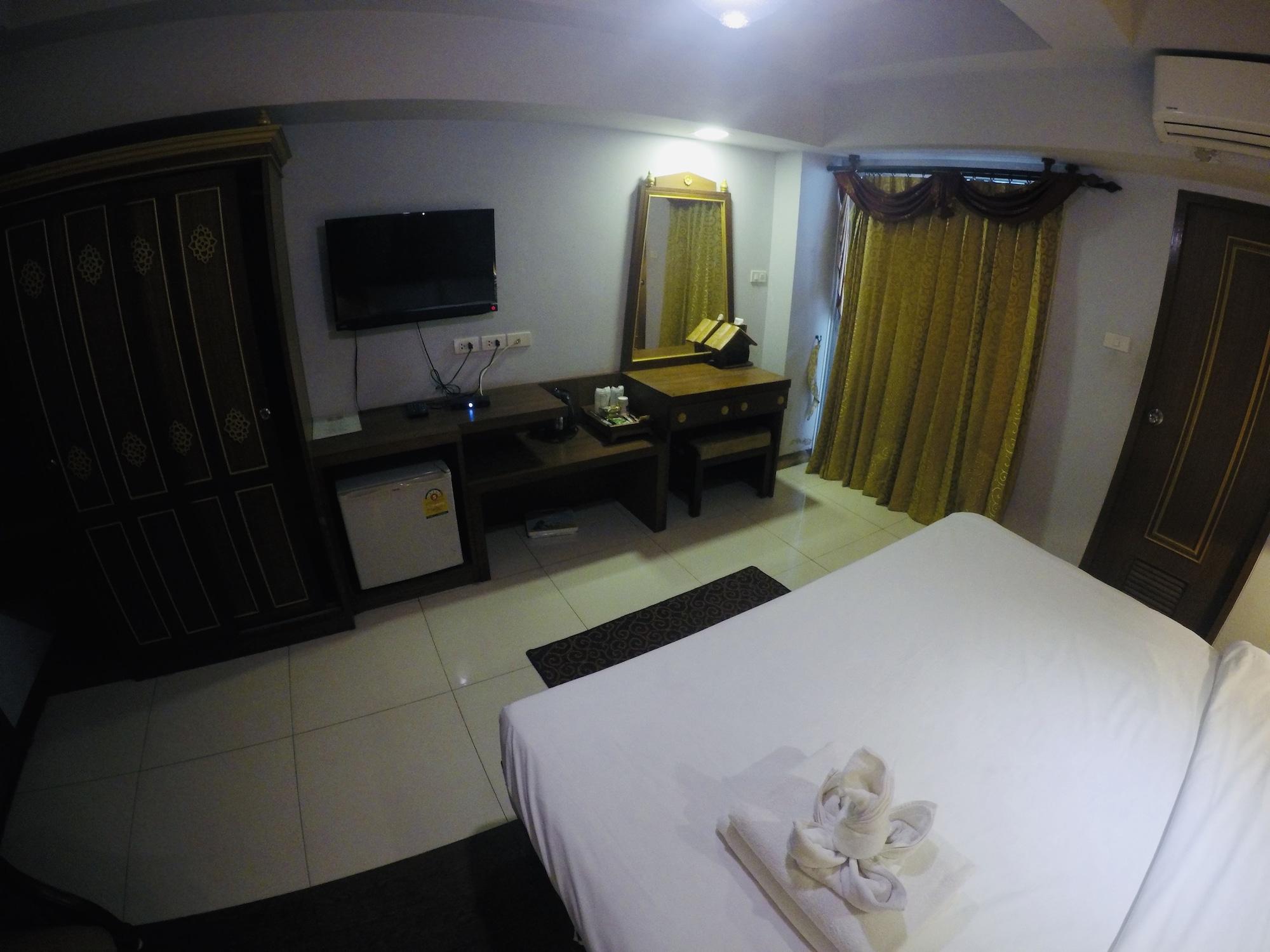 Kim Hotel At Morleng Bangkok Bagian luar foto
