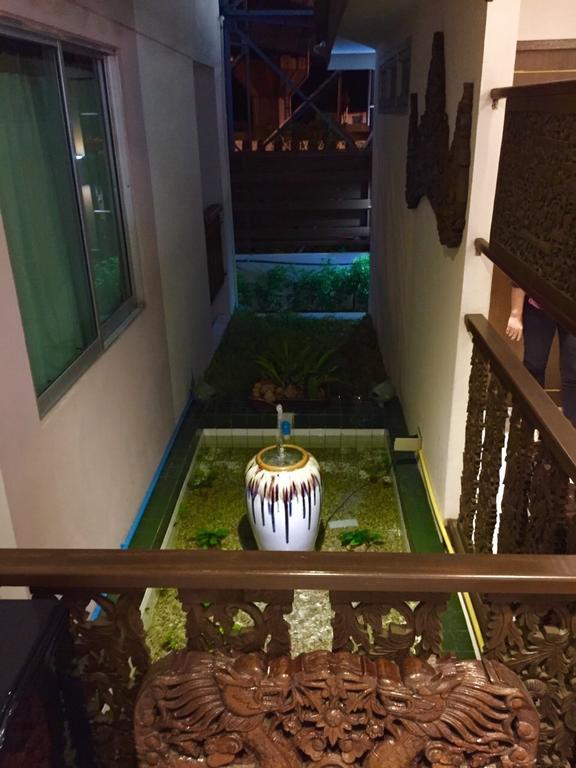 Kim Hotel At Morleng Bangkok Bagian luar foto