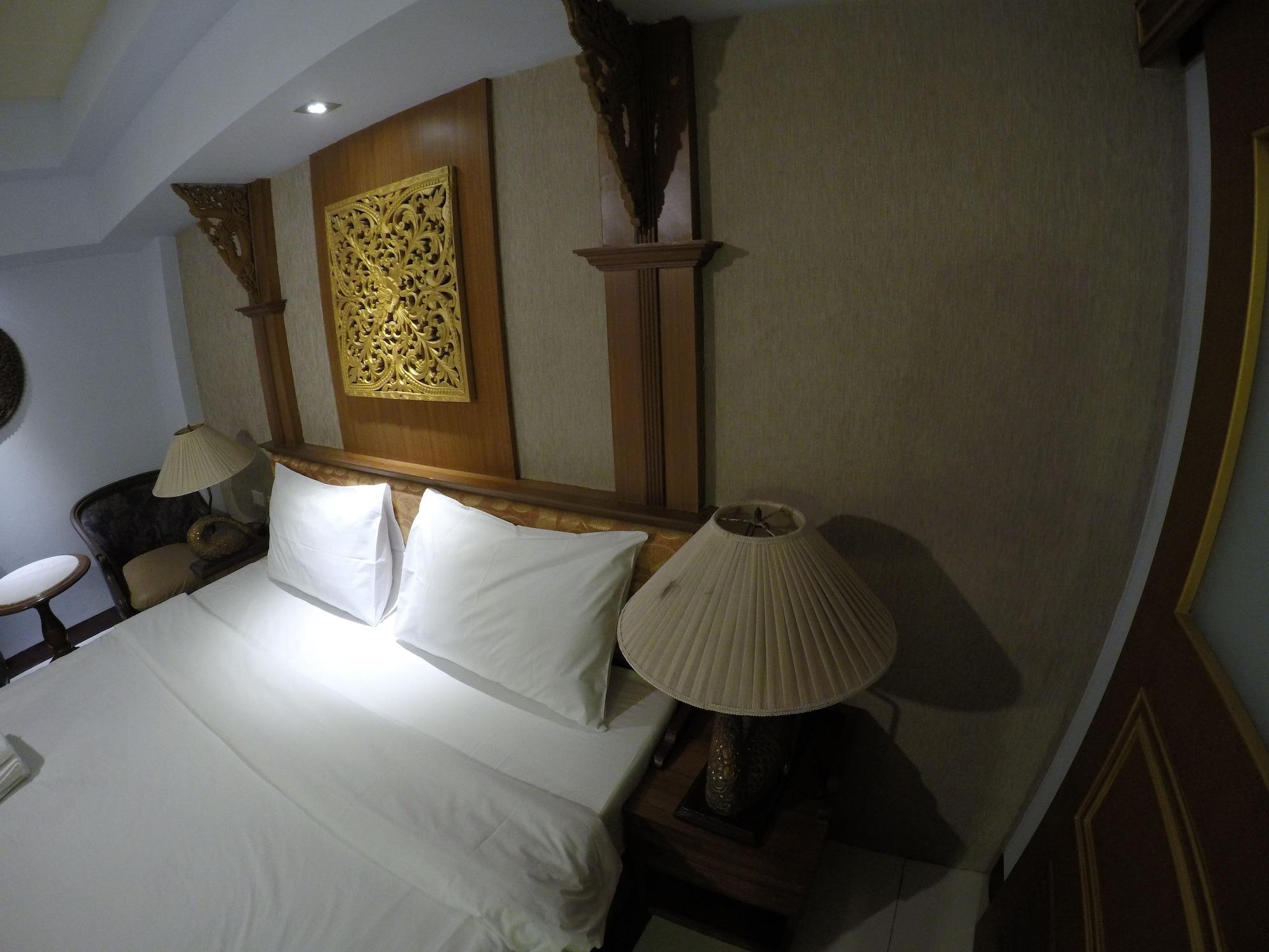 Kim Hotel At Morleng Bangkok Bagian luar foto