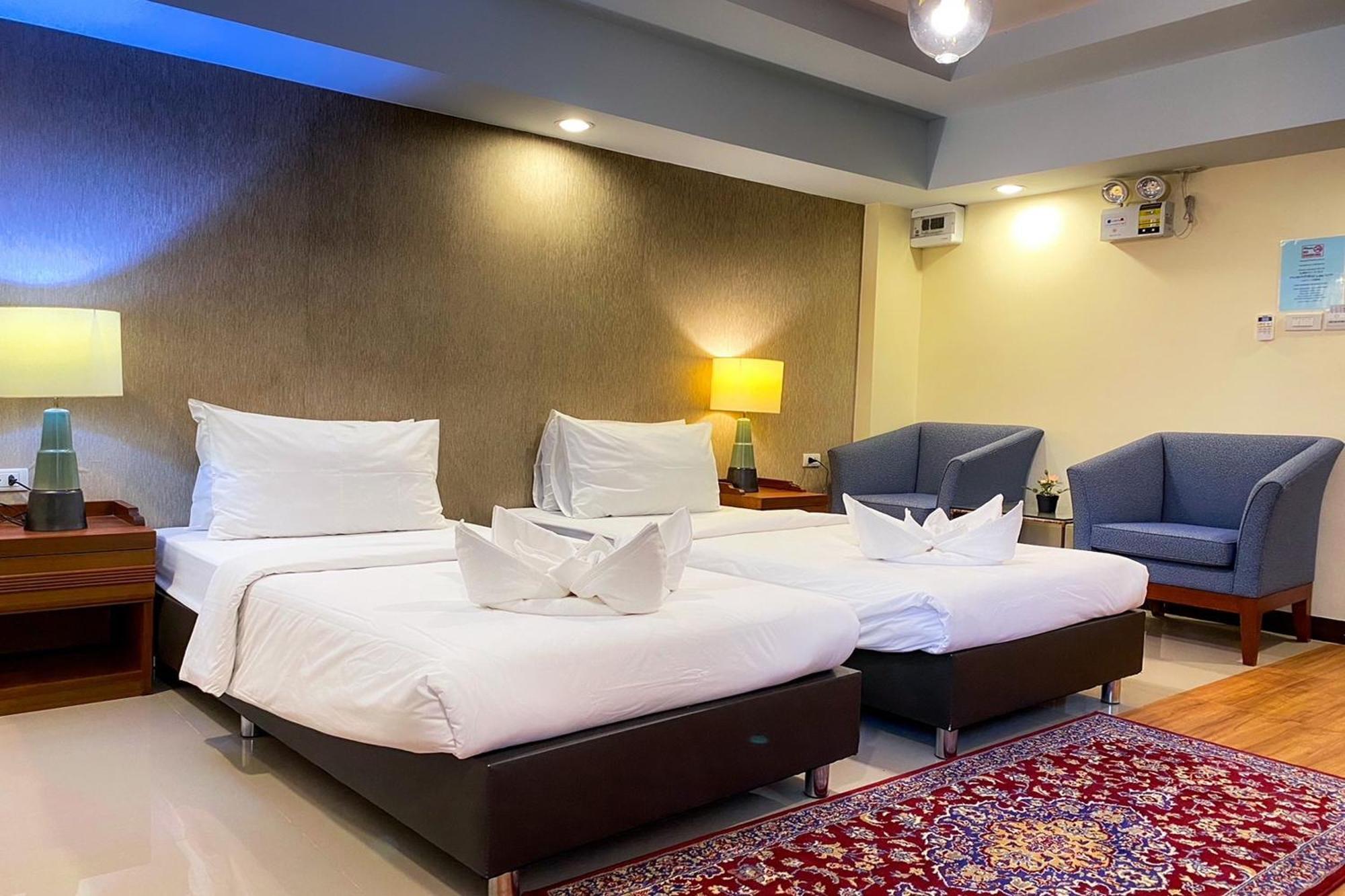 Kim Hotel At Morleng Bangkok Bagian luar foto