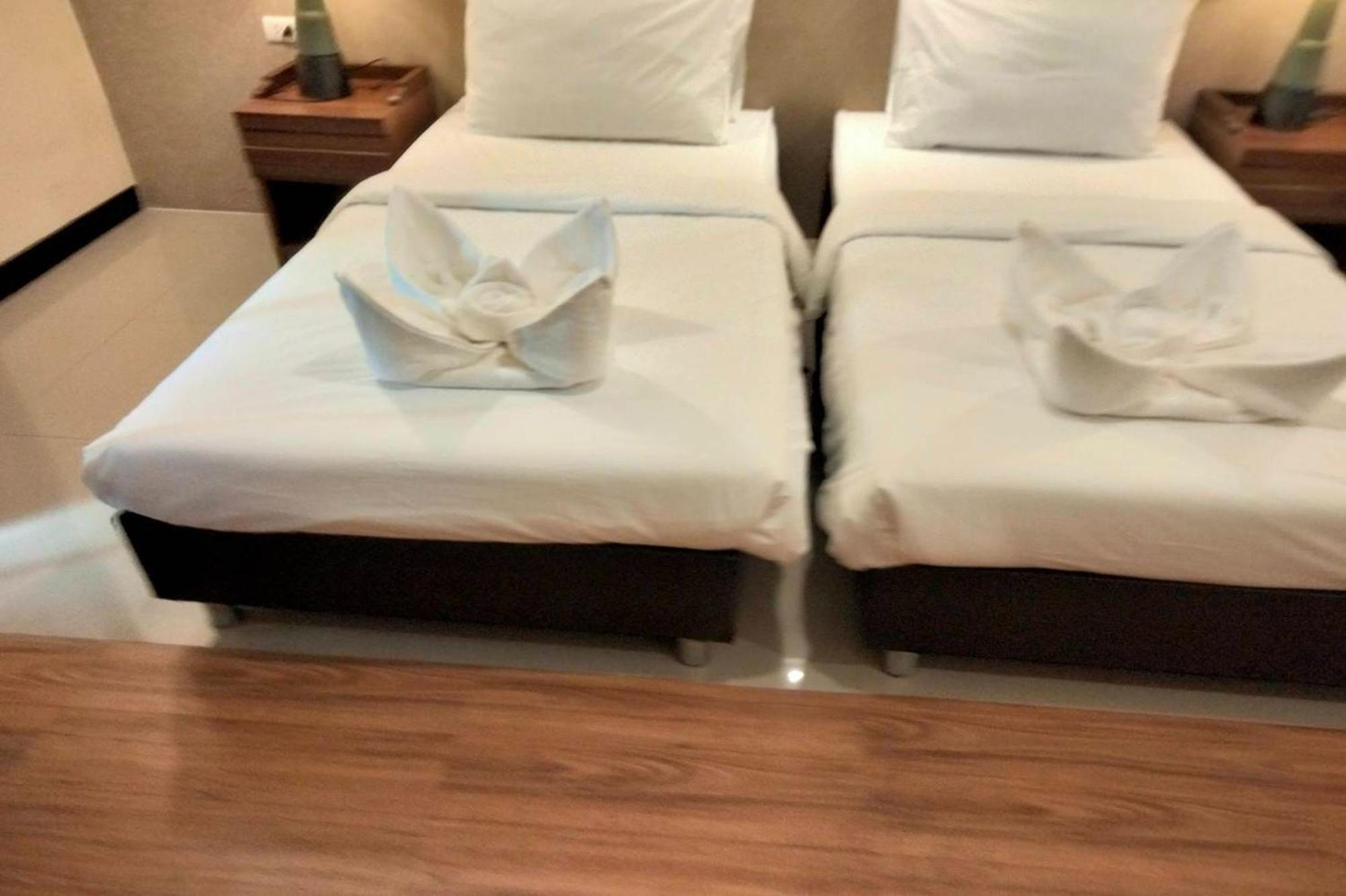 Kim Hotel At Morleng Bangkok Bagian luar foto
