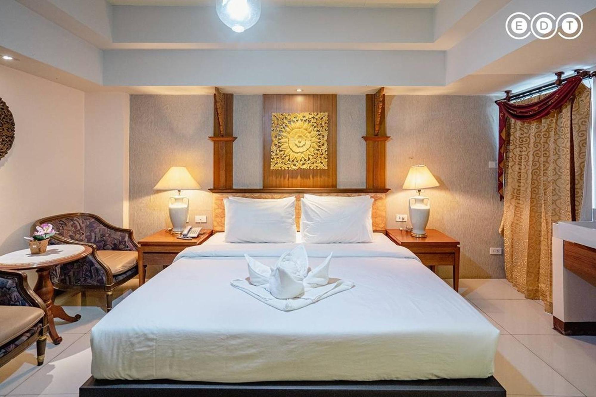 Kim Hotel At Morleng Bangkok Bagian luar foto